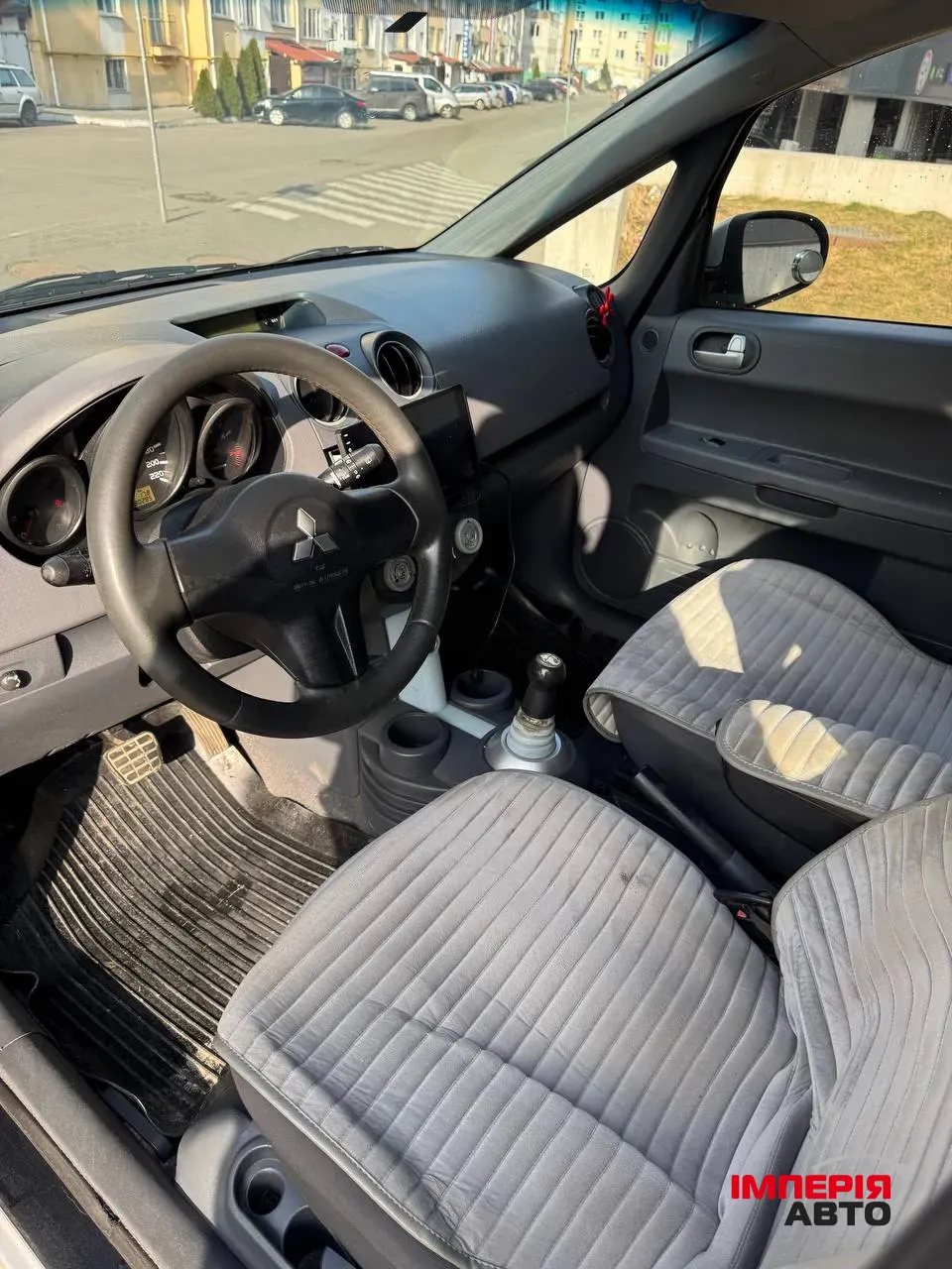 Mitsubishi Colt - фото 17