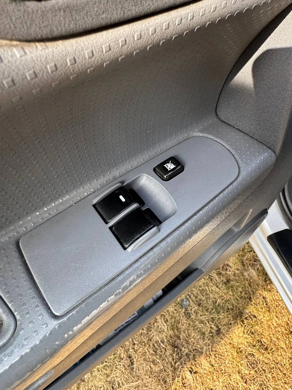 Mitsubishi Colt - фото 8