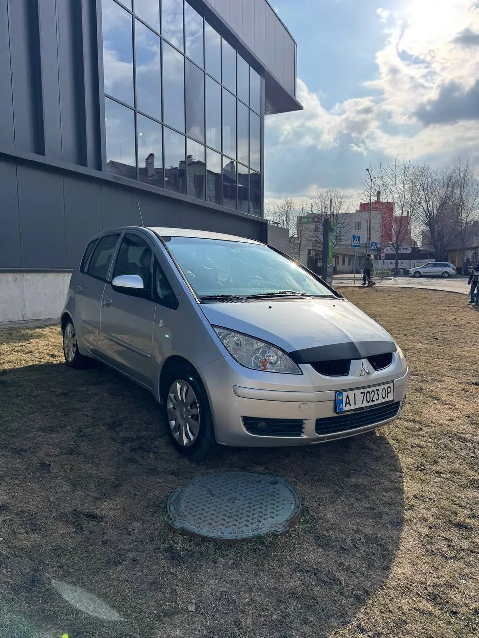 Mitsubishi Colt - фото 12