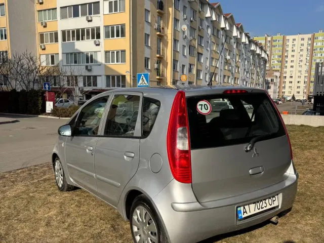 Mitsubishi Colt - фото 3