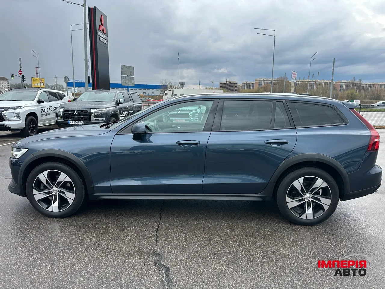 Volvo V60 Cross Country - фото 4
