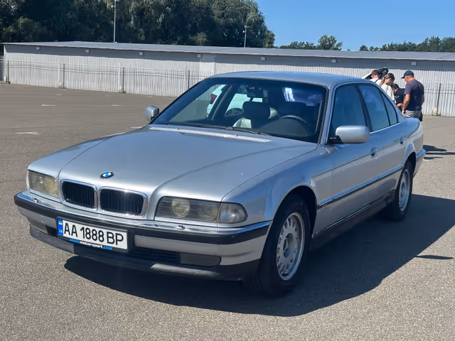 BMW 7 серії 1998, Київ, $10 000 - зображення 1