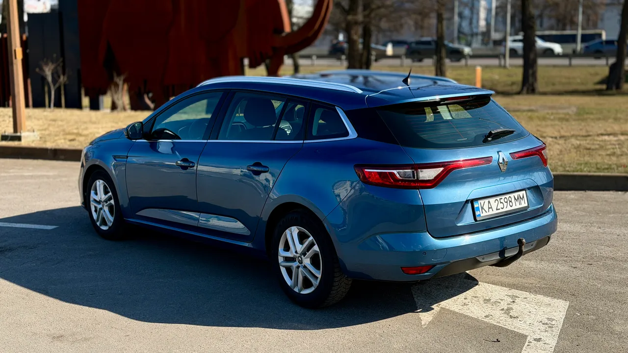 Renault Megane - фото 3