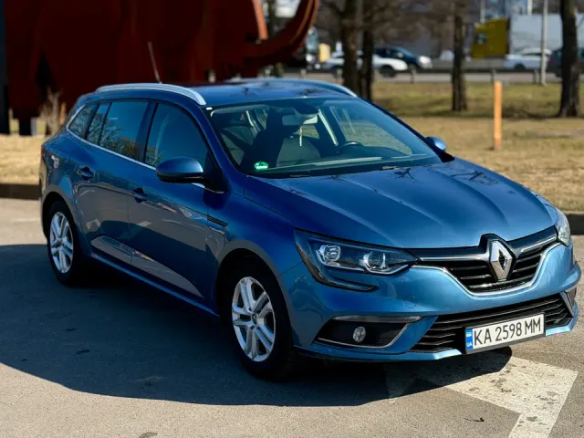 Renault Megane - фото 4