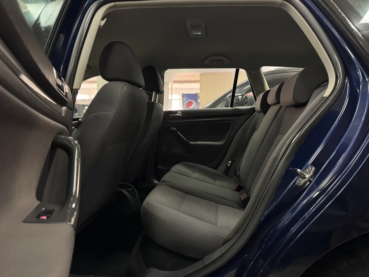 Volkswagen Golf - фото 8