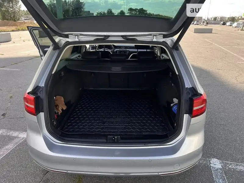 Volkswagen Passat - фото 7