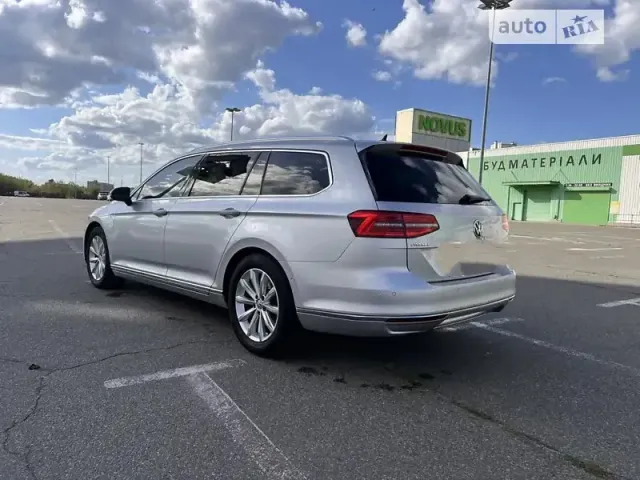 Volkswagen Passat - фото 3