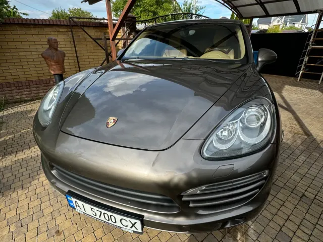 Porsche Cayenne - фото 2