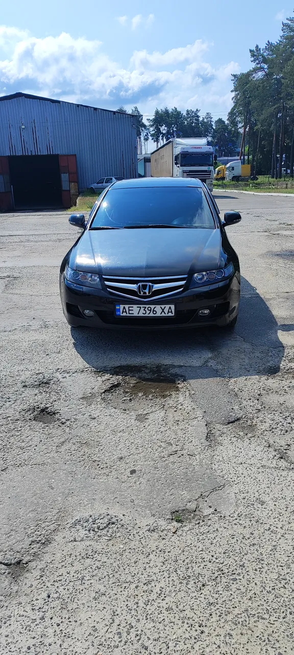 Honda Accord - фото 1