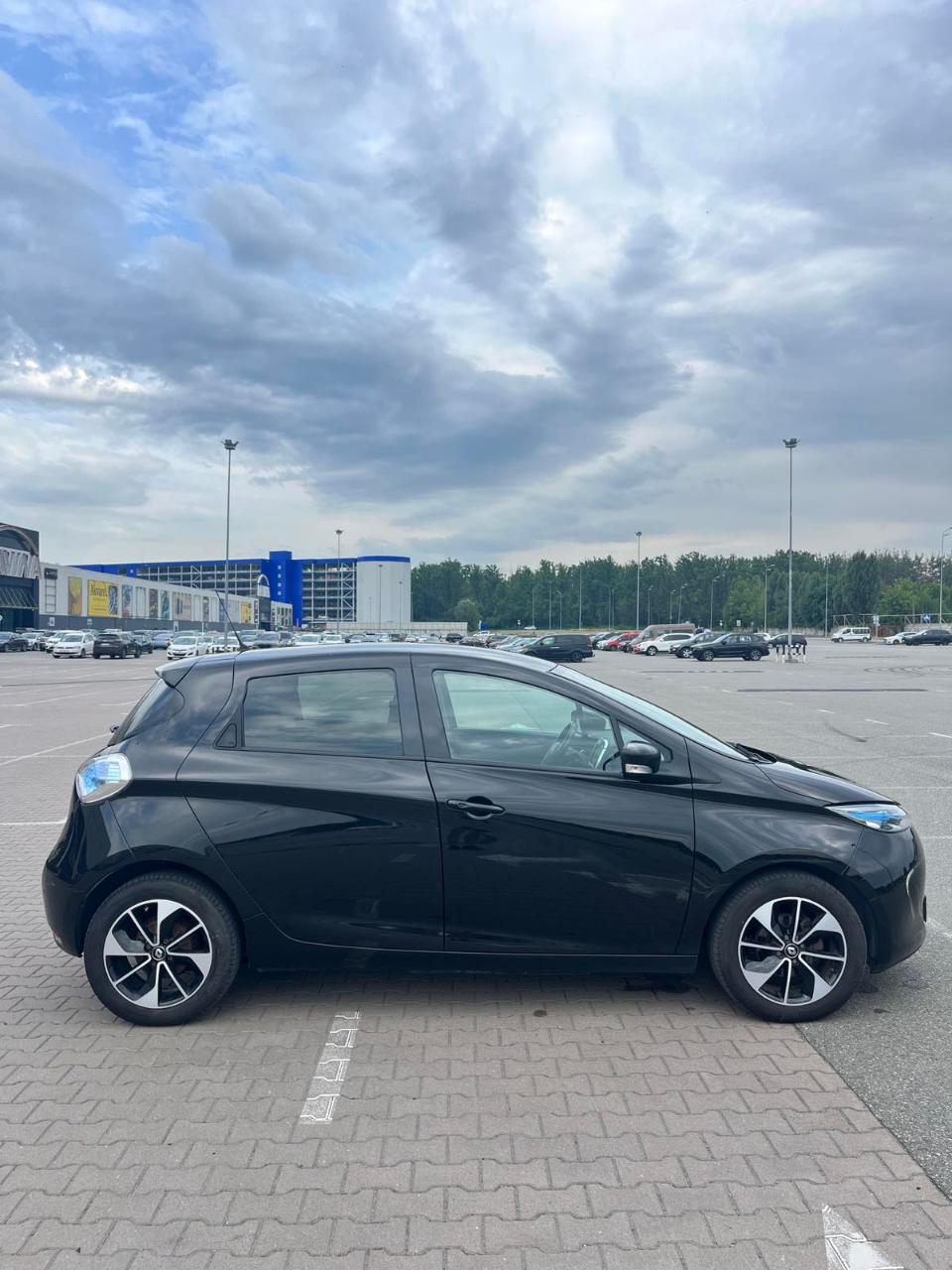 Renault ZOE - фото 7