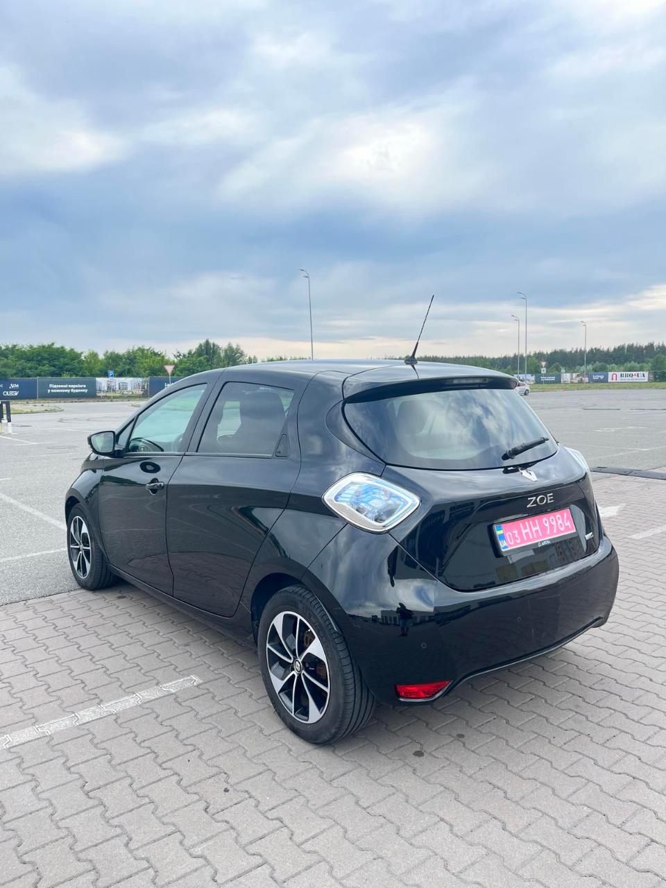 Renault ZOE - фото 11