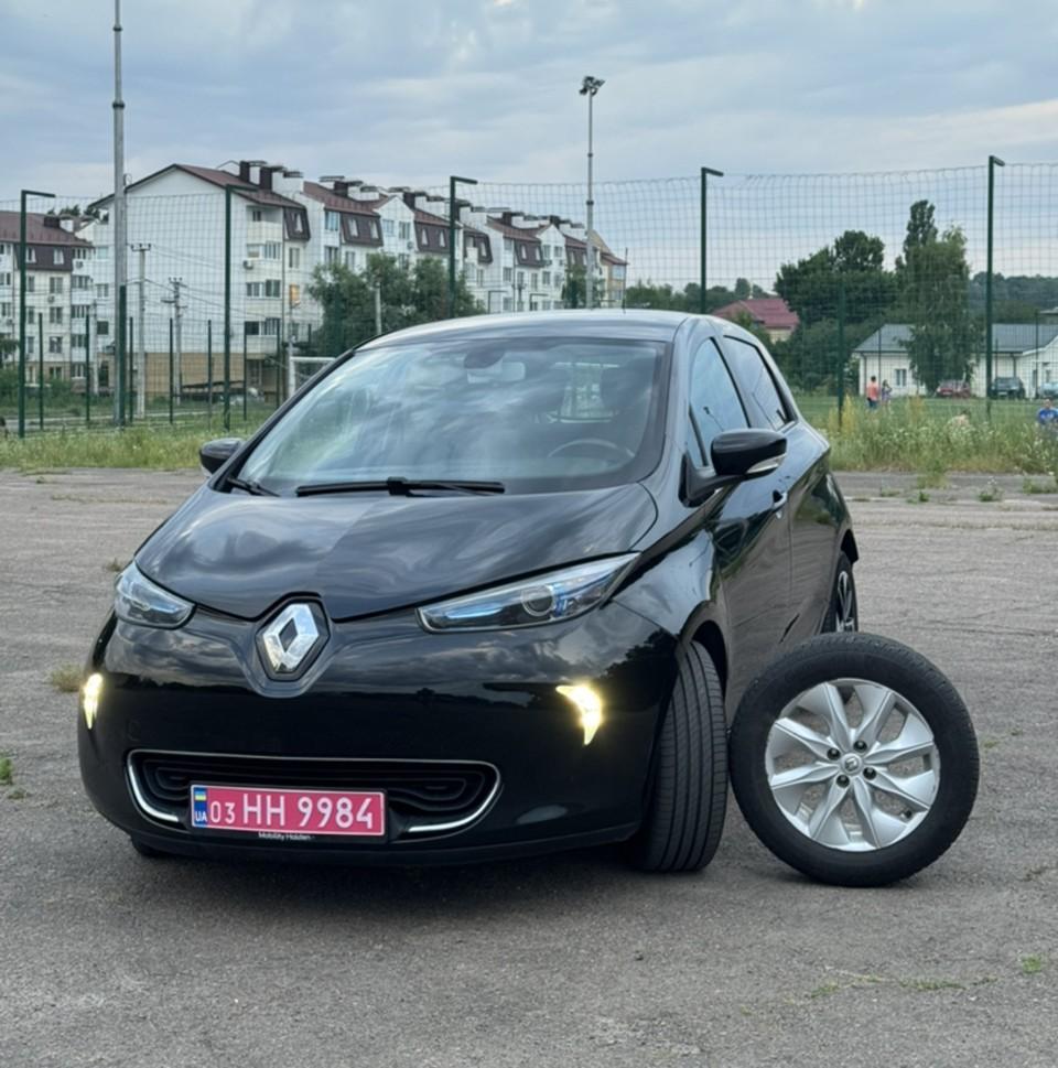 Renault ZOE - фото 1