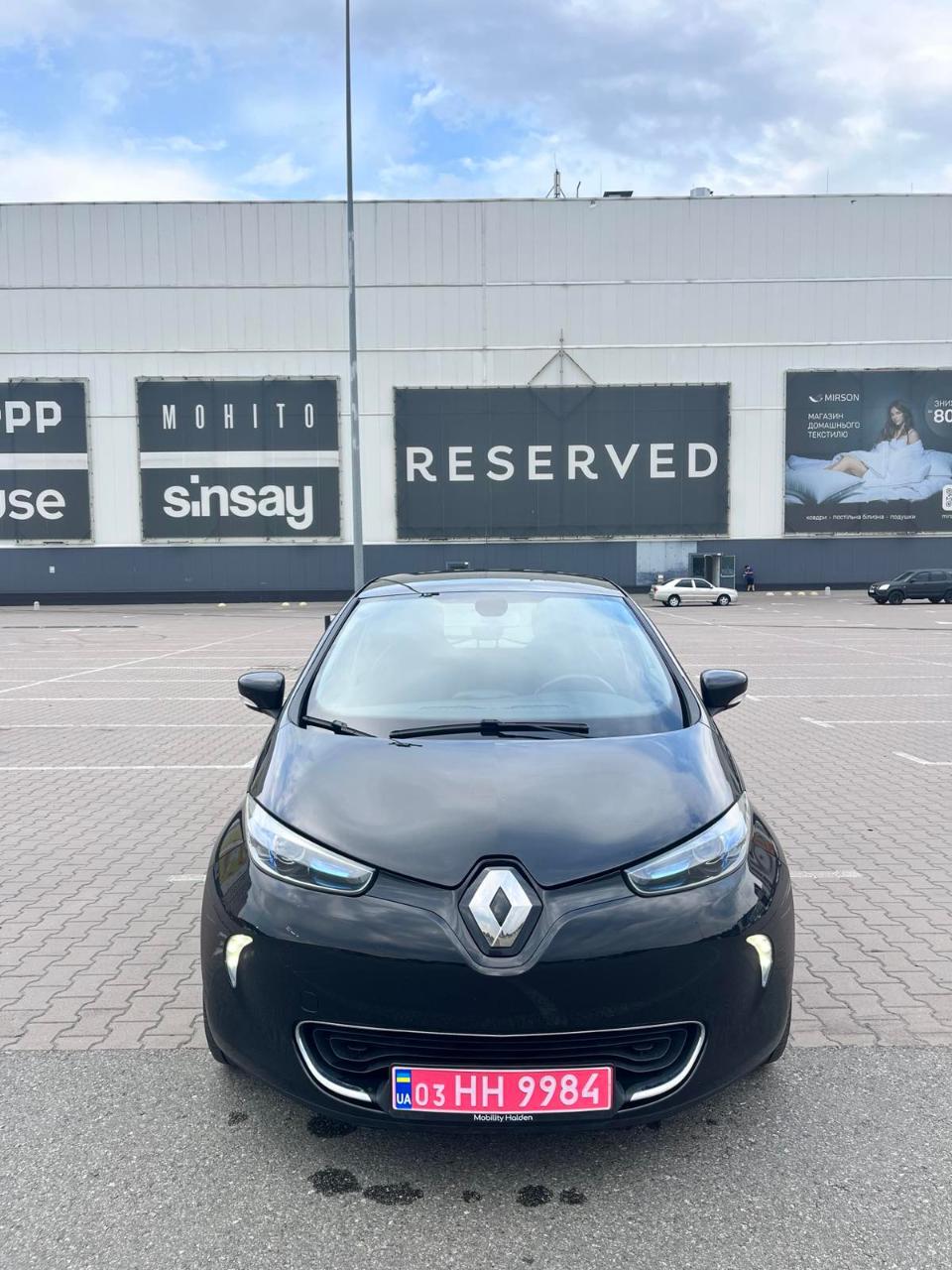 Renault ZOE - фото 13