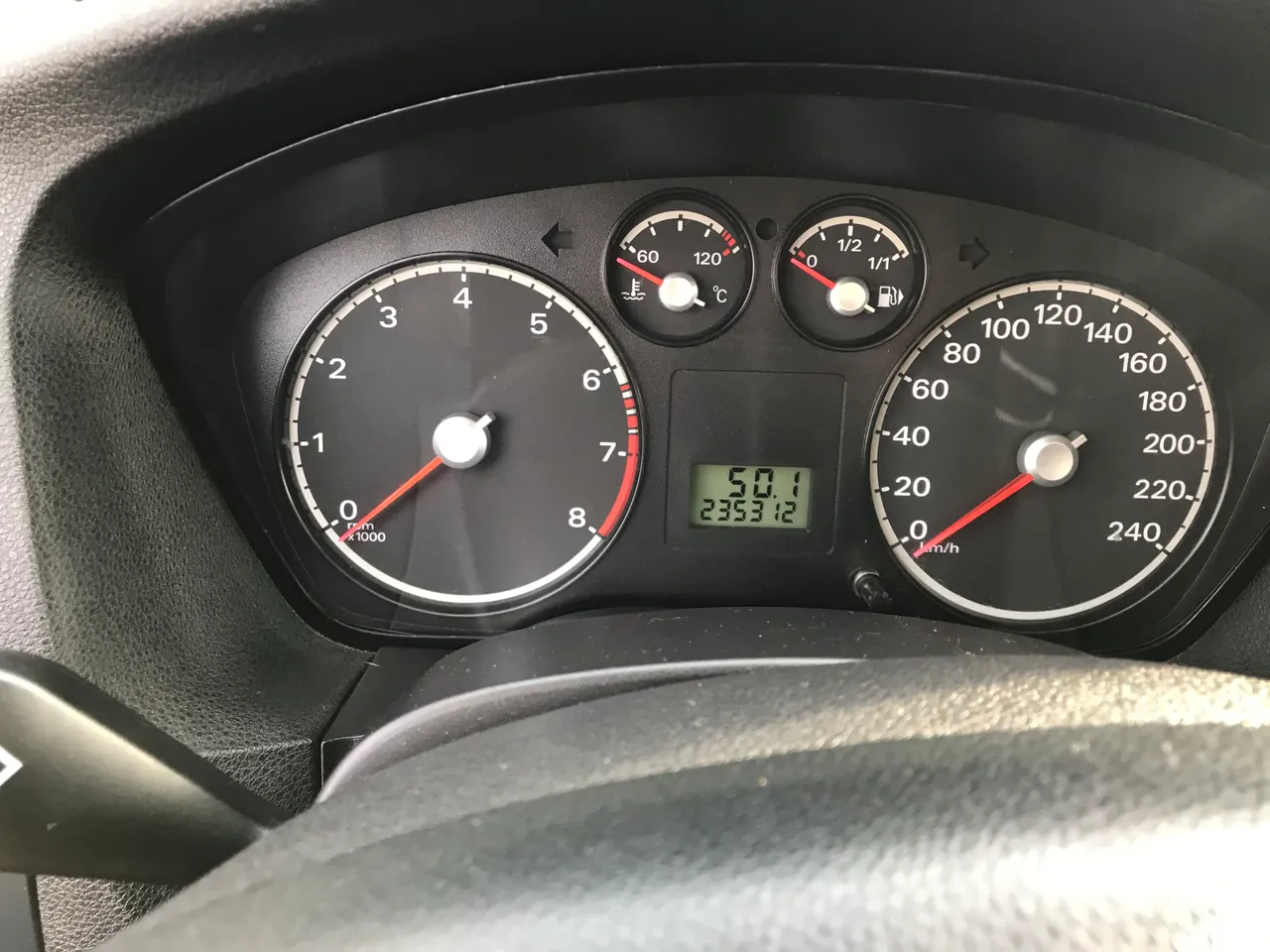 Ford Focus - фото 9