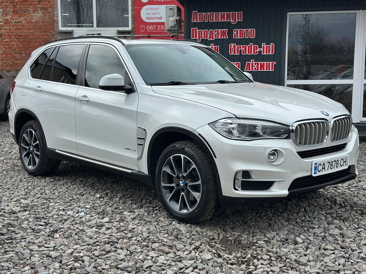 BMW X5 - фото 12