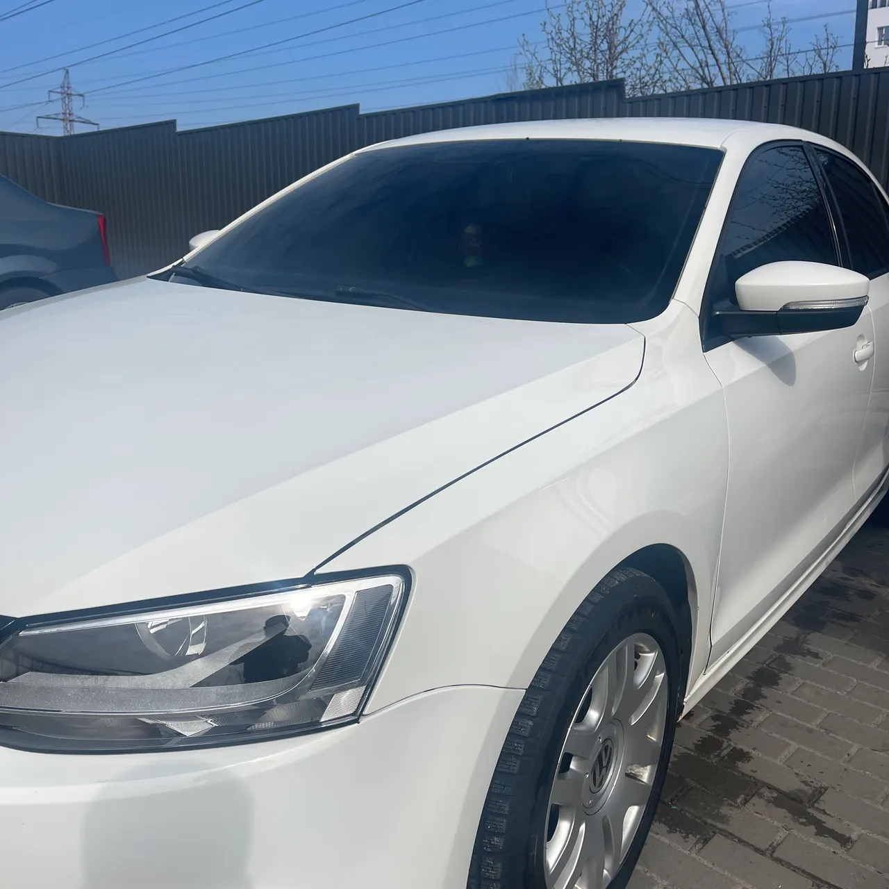 Volkswagen Jetta - фото 2