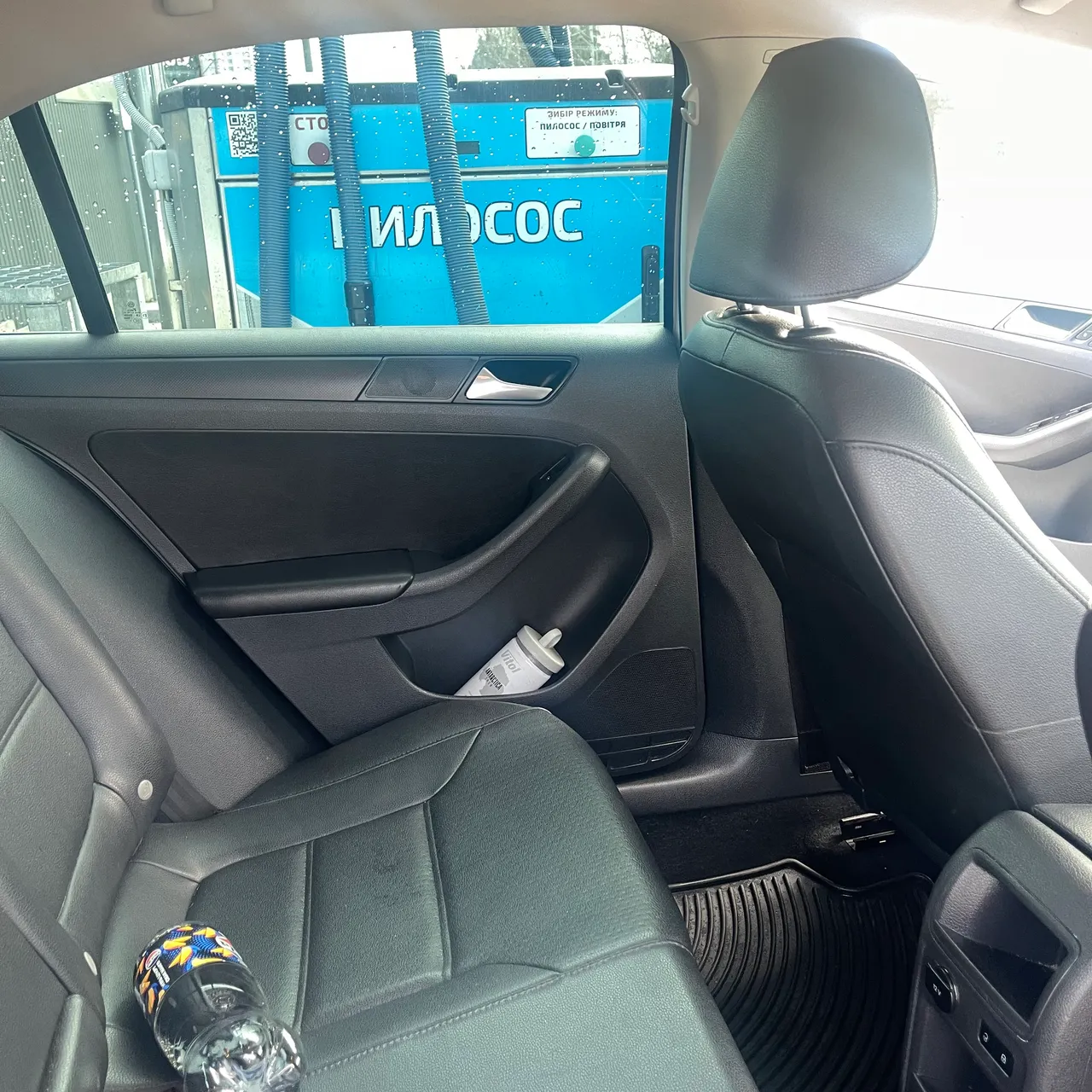 Volkswagen Jetta - фото 9