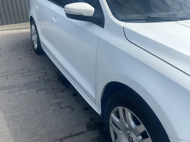 Volkswagen Jetta - фото 3