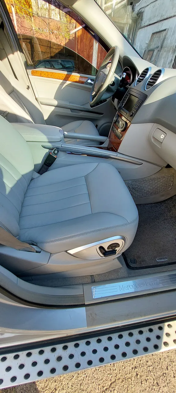 Mercedes-Benz M-Класс - фото 16