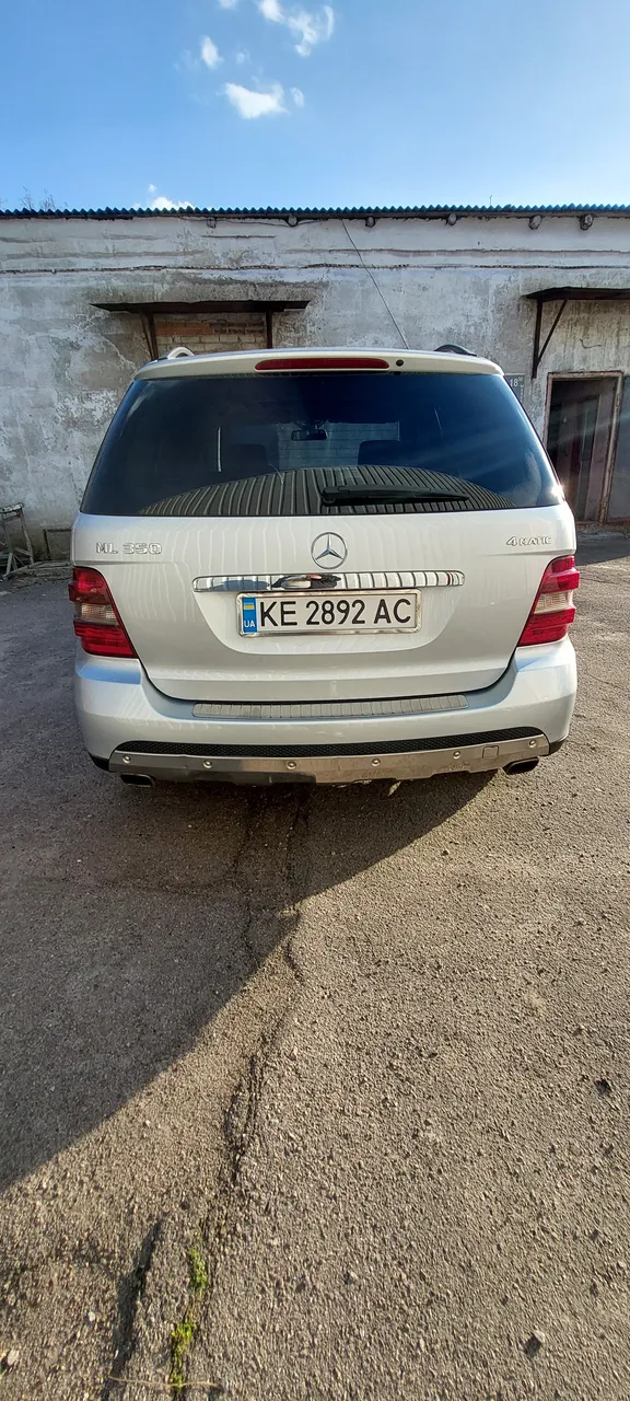 Mercedes-Benz M-Класс - фото 27