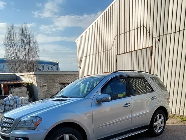 Mercedes-Benz M-Класс - фото 5