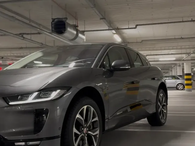 Jaguar I-Pace - фото 4