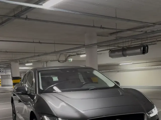 Jaguar I-Pace - фото 3