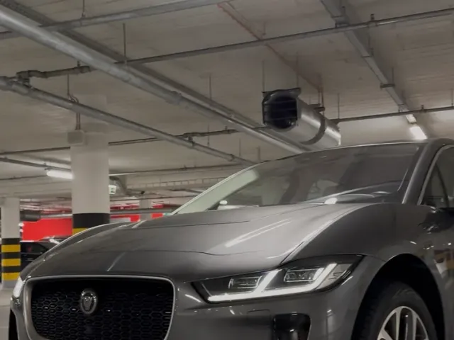 Jaguar I-Pace - фото 5
