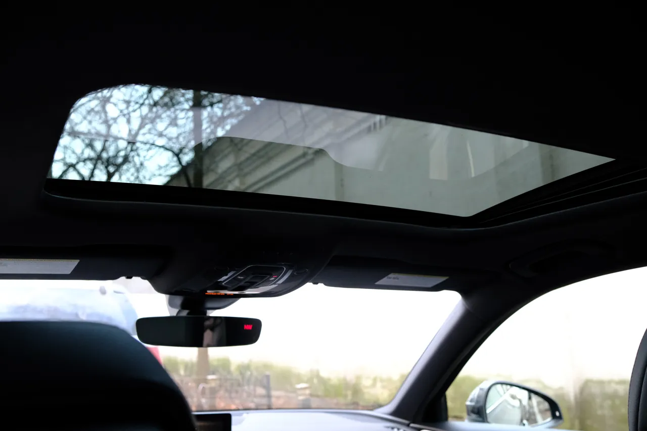 Audi A4 - фото 18