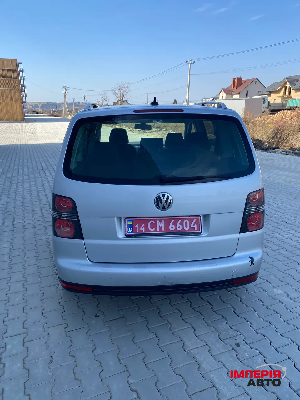 Volkswagen Touran - фото 5