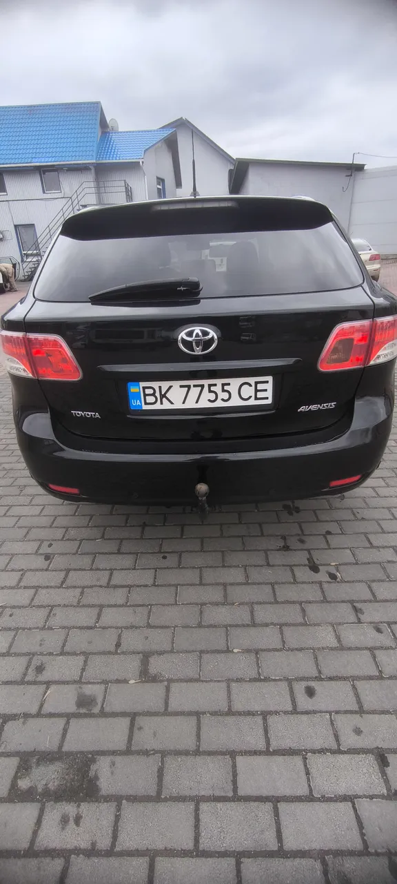 Toyota Avensis - фото 6