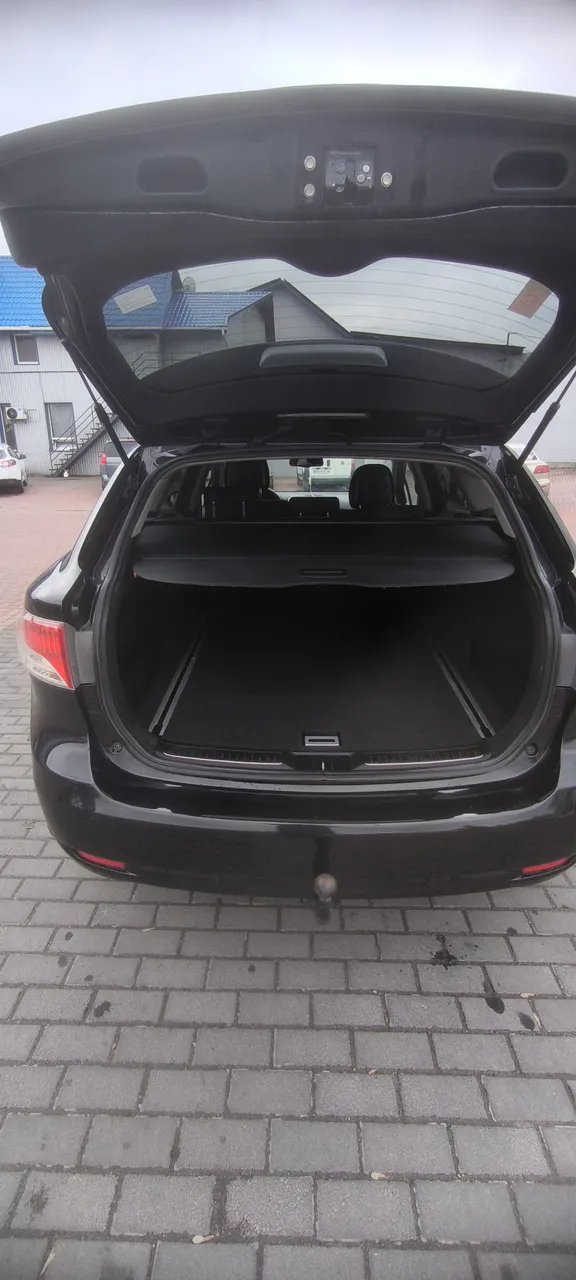 Toyota Avensis - фото 7