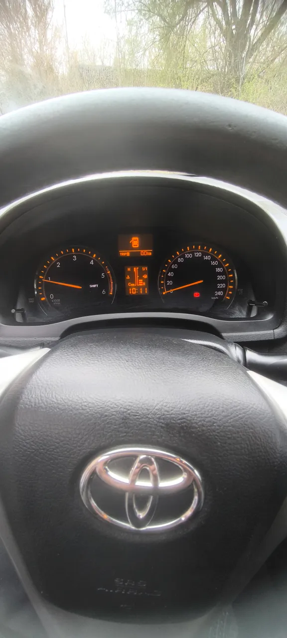 Toyota Avensis - фото 10