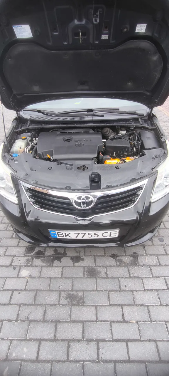 Toyota Avensis - фото 8