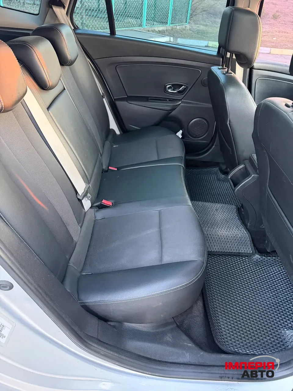 Renault Megane - фото 14