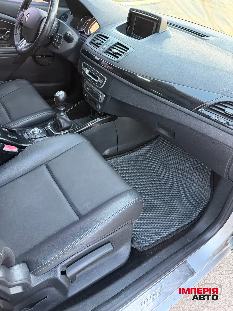 Renault Megane - фото 16