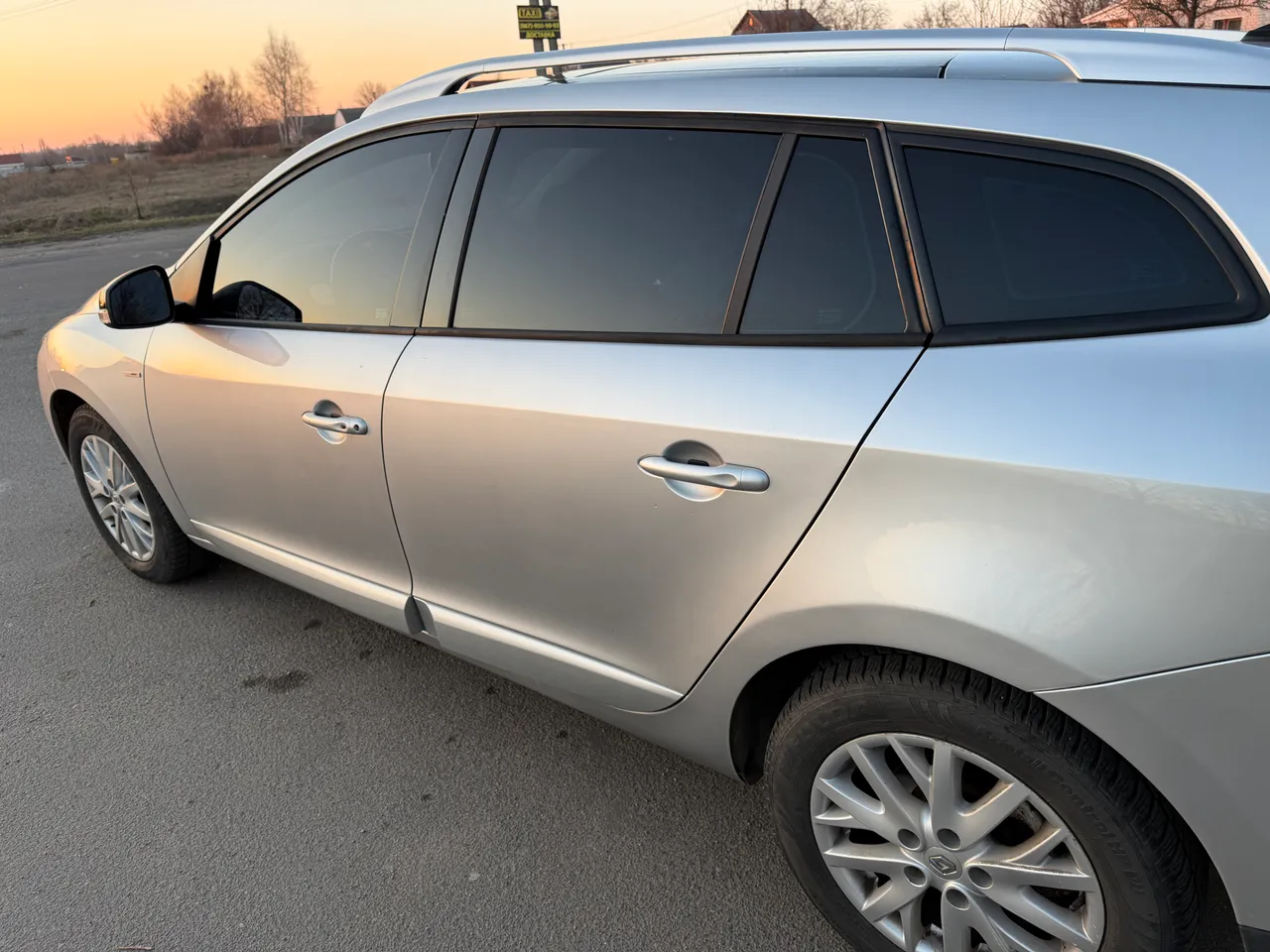 Renault Megane - фото 8