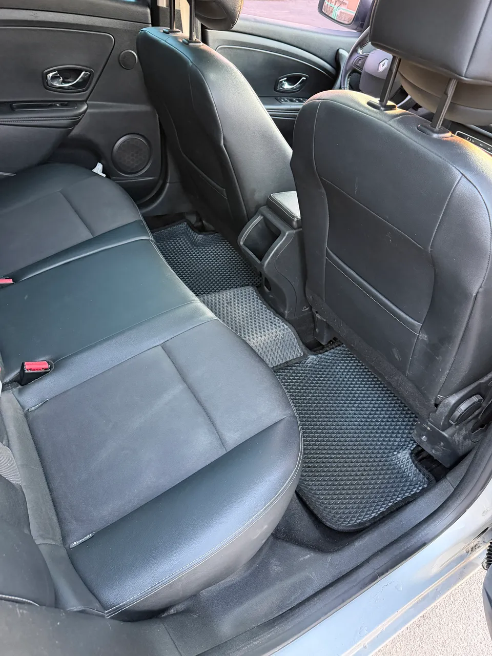 Renault Megane - фото 15