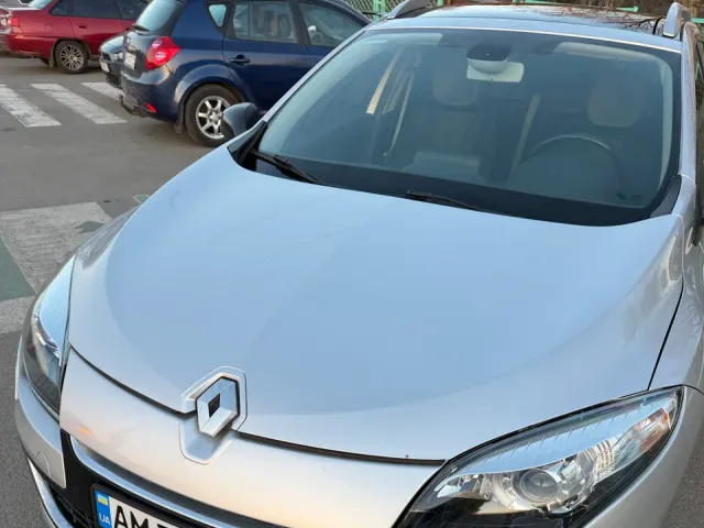 Renault Megane - фото 2