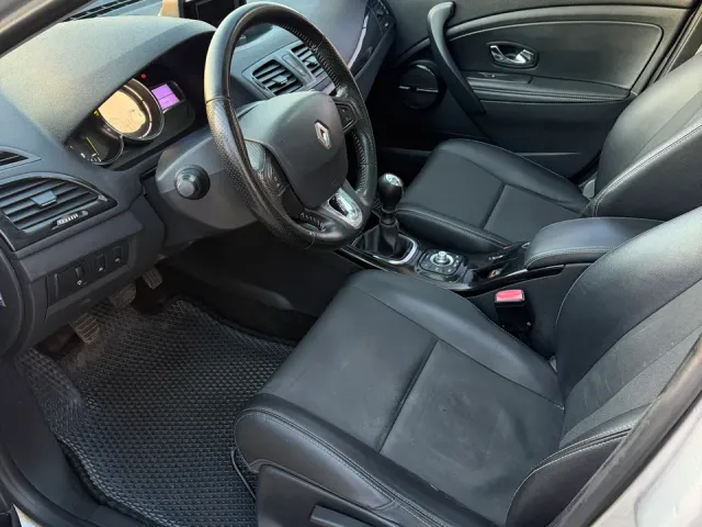 Renault Megane - фото 5