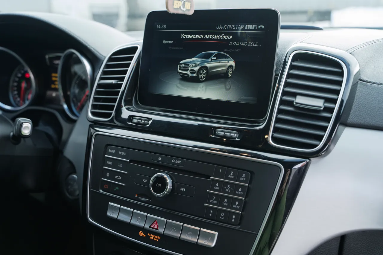 Mercedes-Benz GLE - фото 44