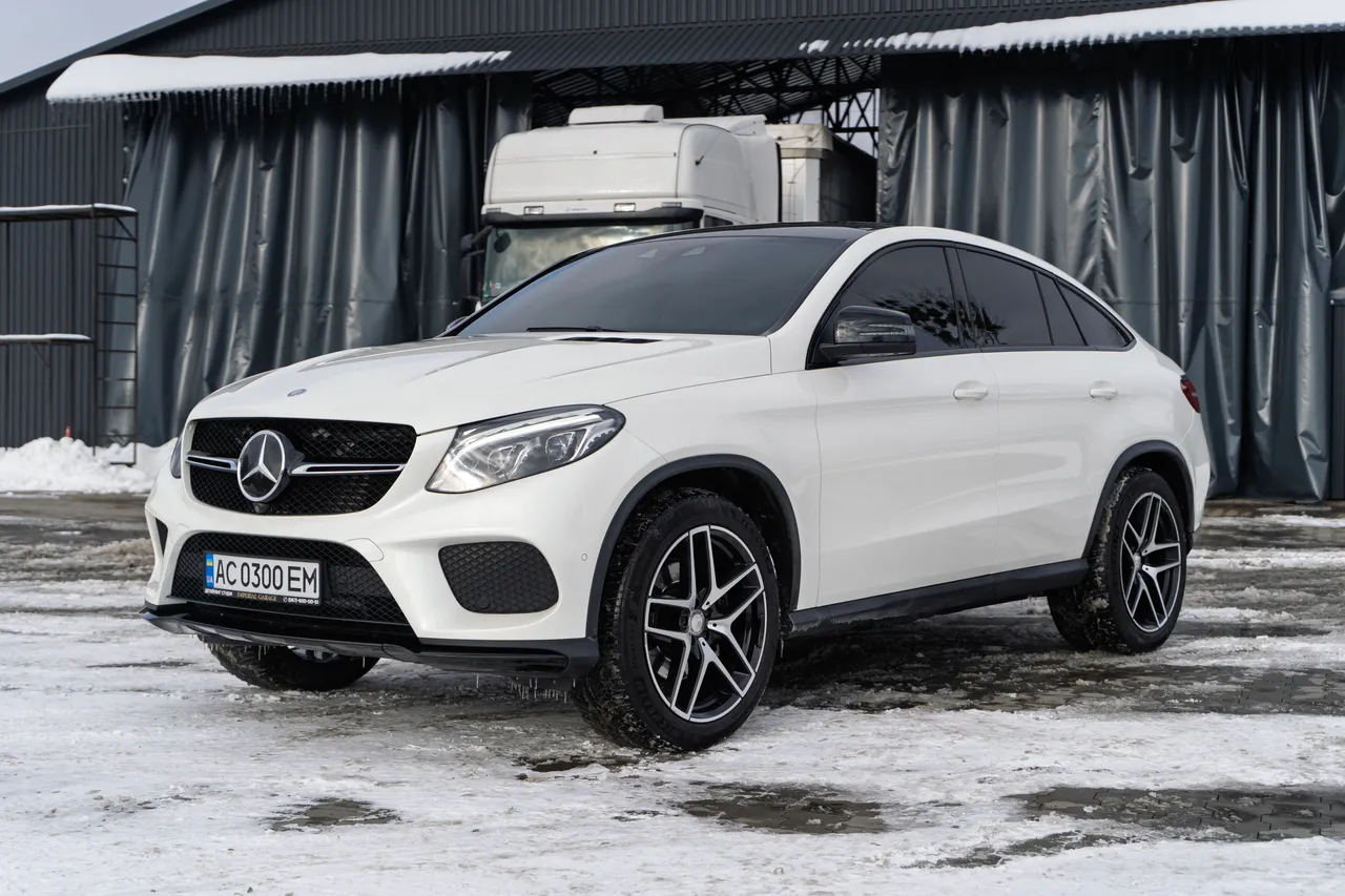 Mercedes-Benz GLE - фото 10