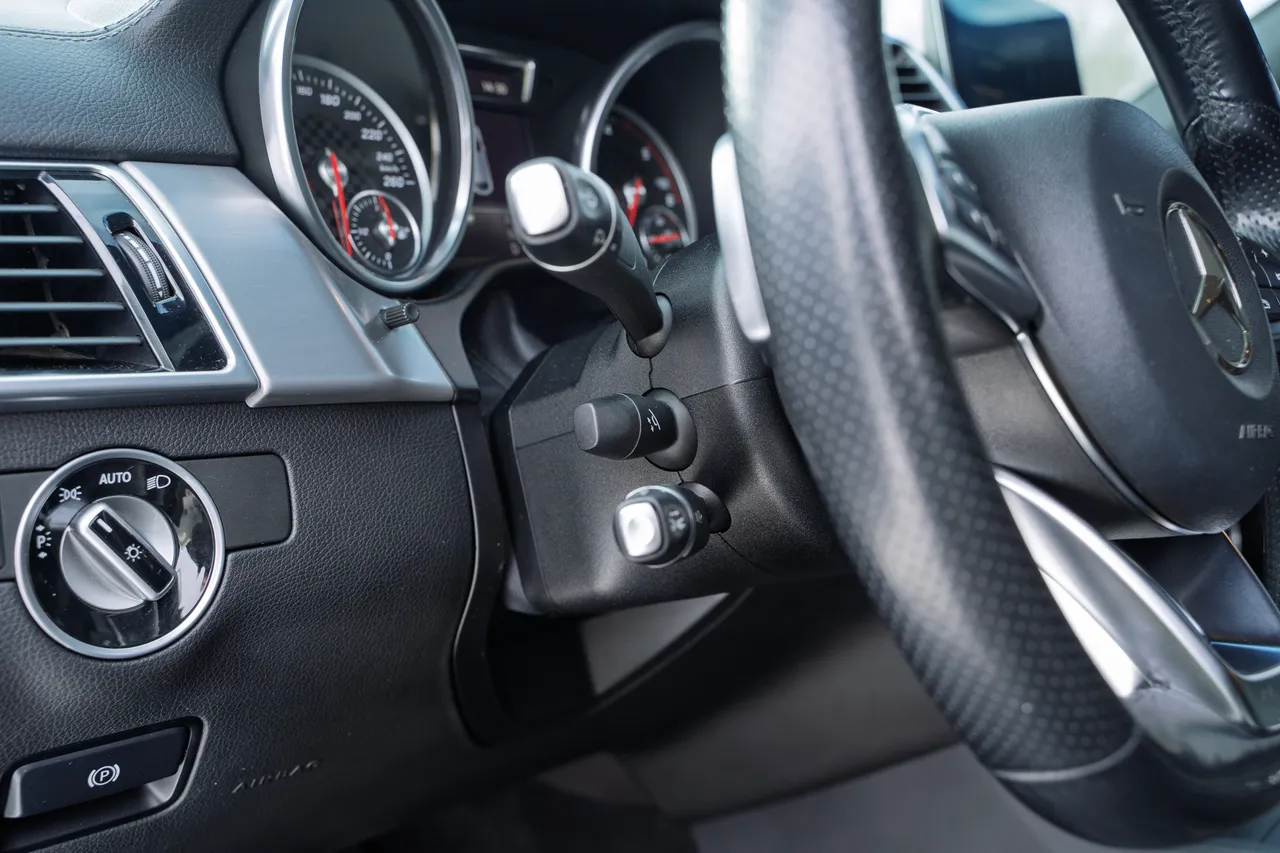 Mercedes-Benz GLE - фото 19