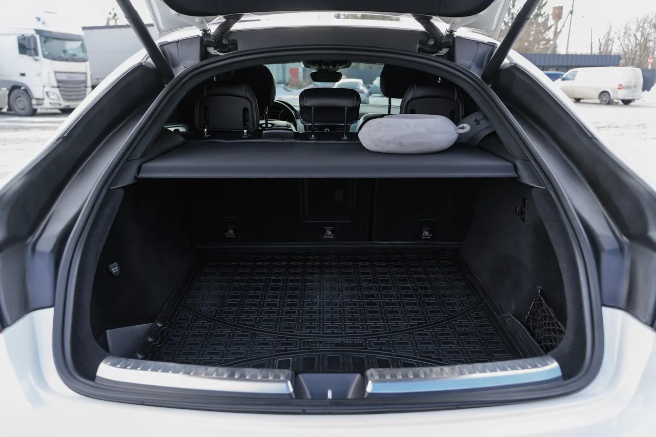 Mercedes-Benz GLE - фото 32