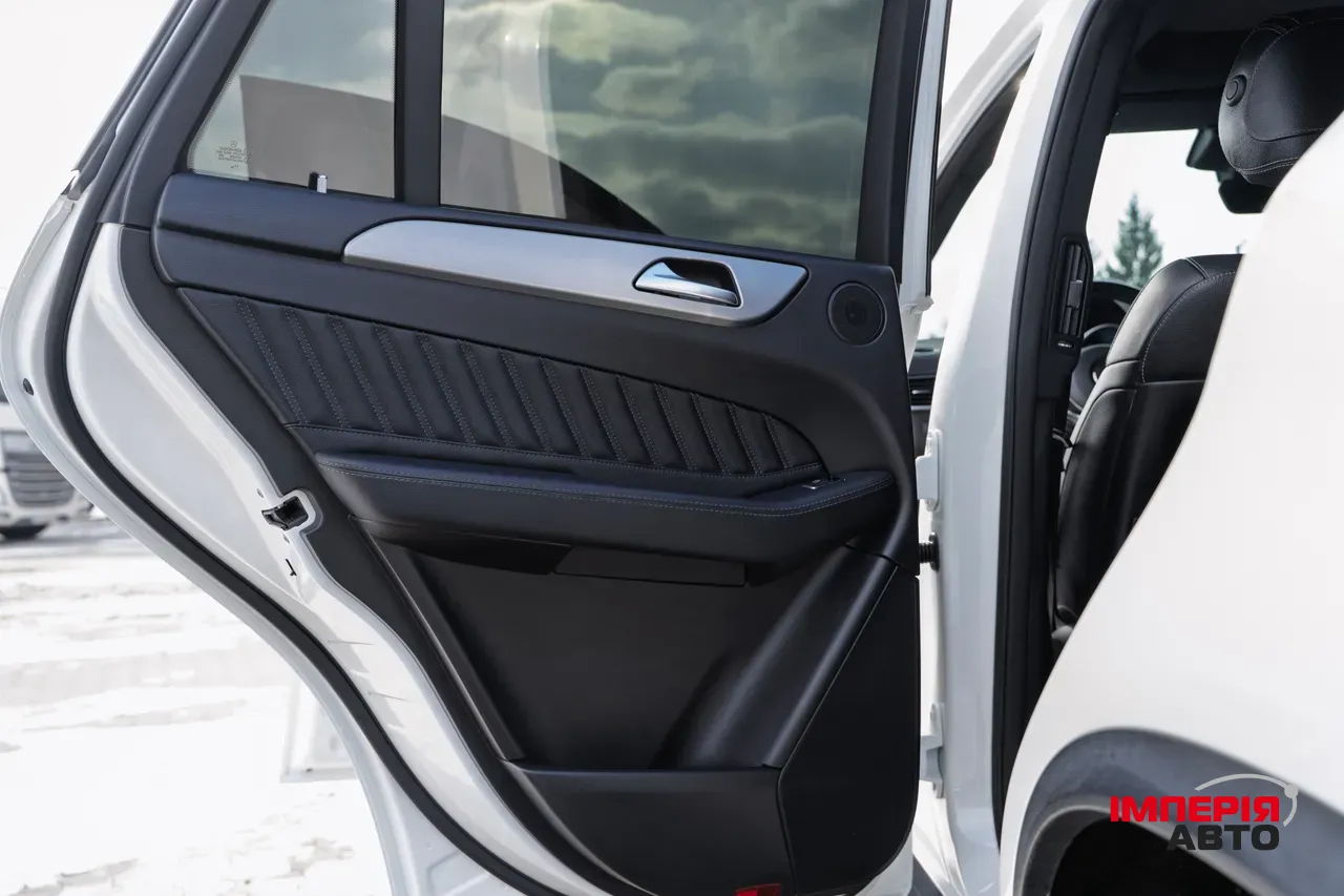 Mercedes-Benz GLE - фото 27