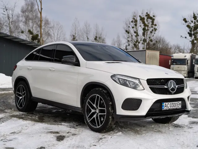 Mercedes-Benz GLE - фото 3