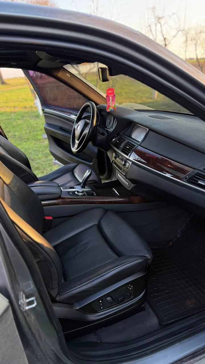 BMW X5 - фото 15