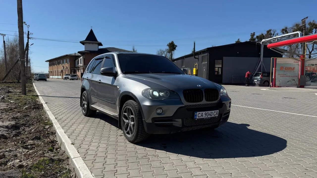 BMW X5 - фото 5