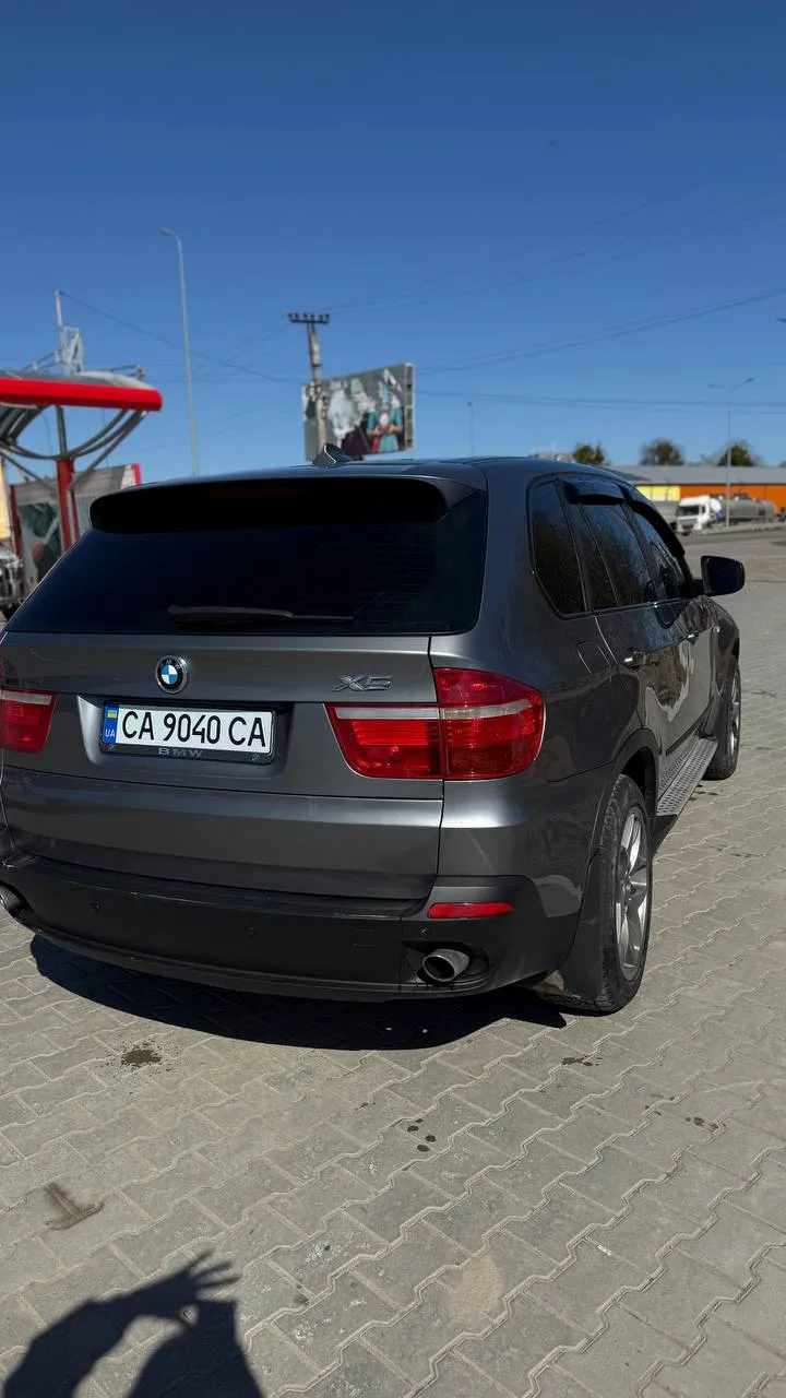 BMW X5 - фото 9