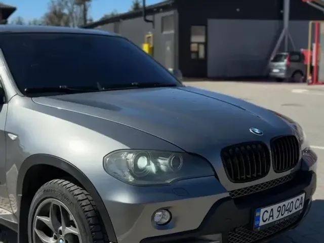 BMW X5 - фото 3